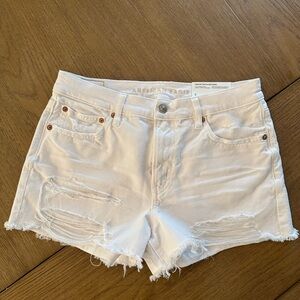 ⭐️ NWT! American Eagle ‘90s Boyfriend Short Size 6